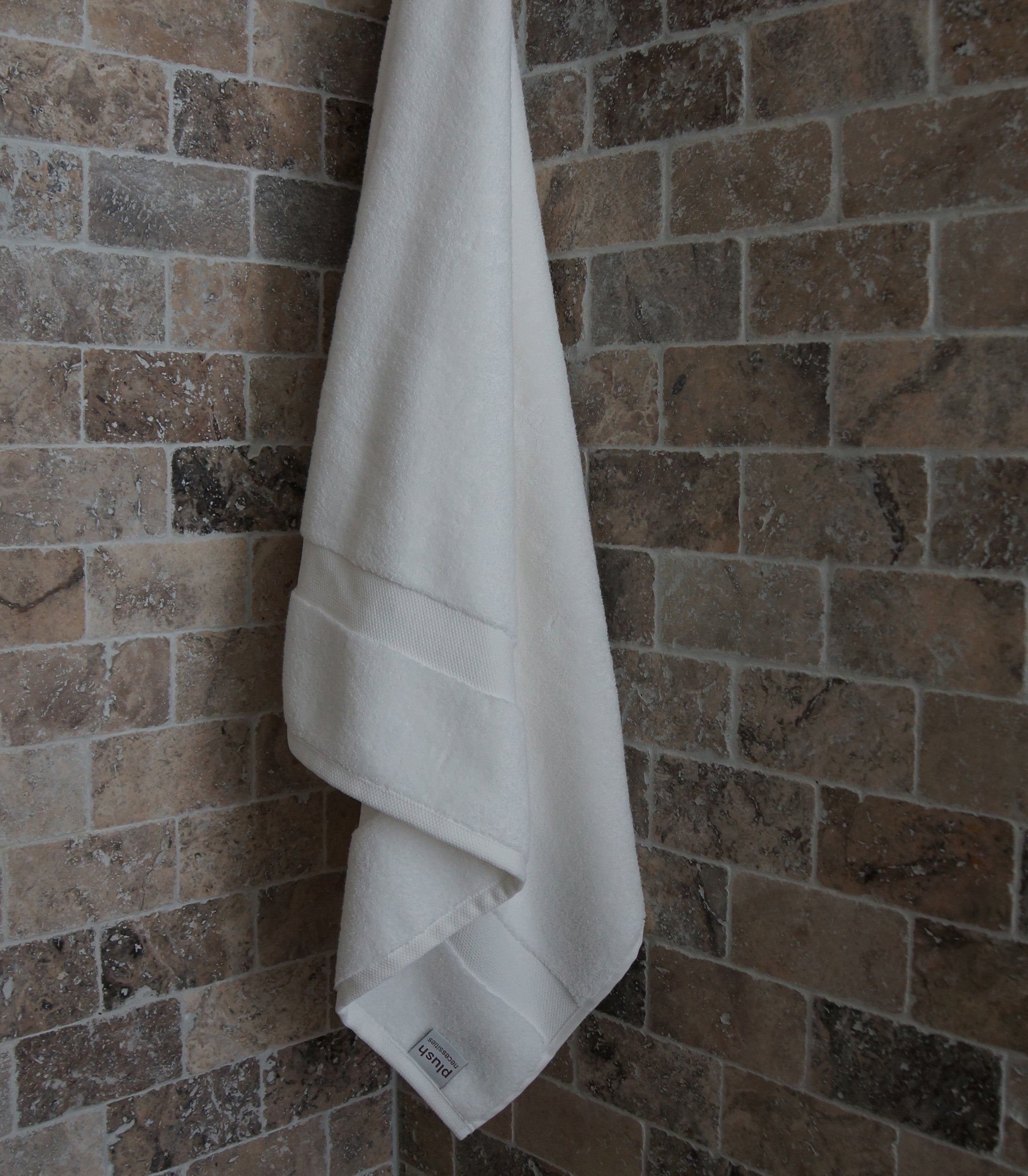 Soft cotton bath towels for Choosing the Perfect Bath Towels for College Dorms