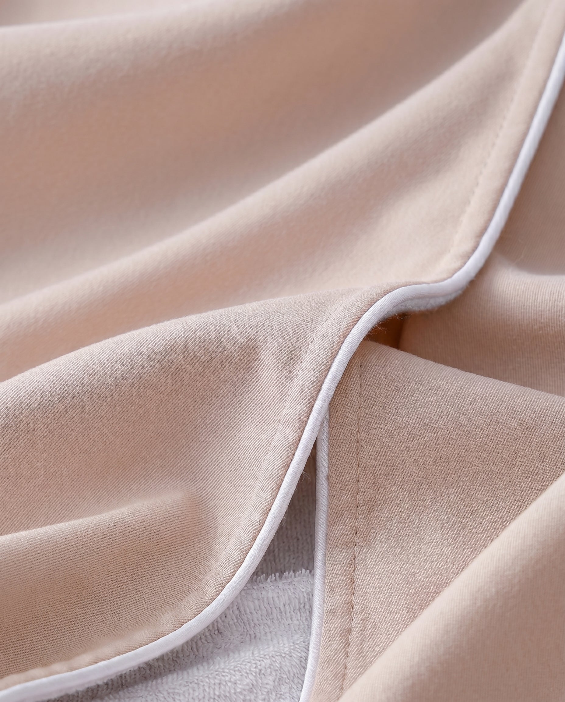 Luxe Robe Seashell Fabric#color_seashell